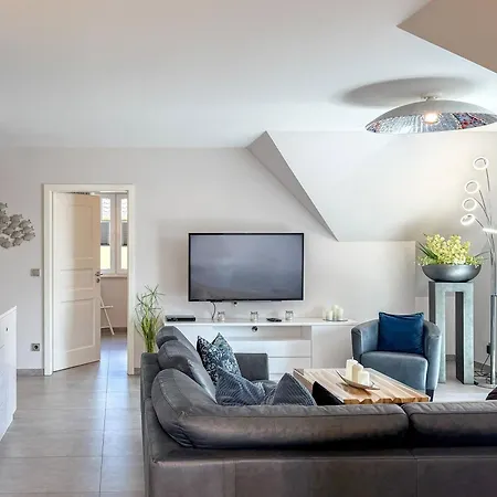 Lejlighed Meerle 4 *
